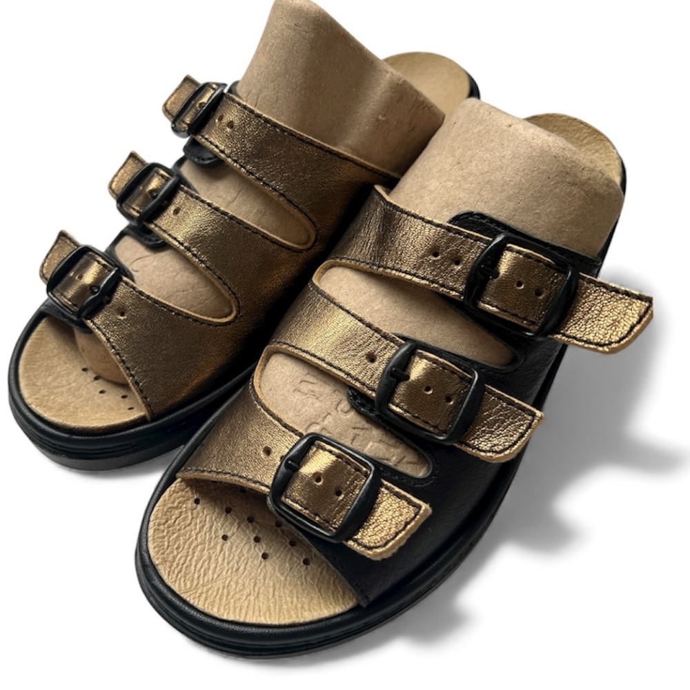 FLY FLOT Sandals Size 38 Gold 3 Straps Buckles Open Baclk & Toe Leather Insole